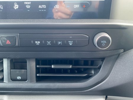 2026 Ford Transit Custom - photo 19