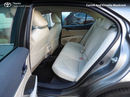 2023 Toyota Camry - photo 7