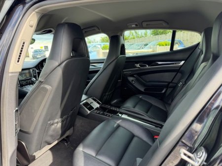 2015 Porsche Panamera - photo 17