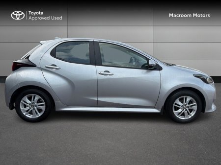 2024 Toyota Yaris - photo 3
