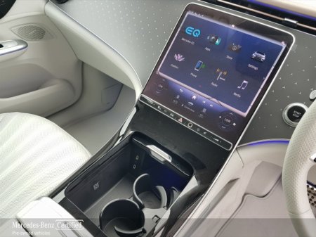 2025 Mercedes-Benz EQE - photo 11