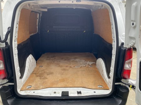 2021 Peugeot Partner - photo 10