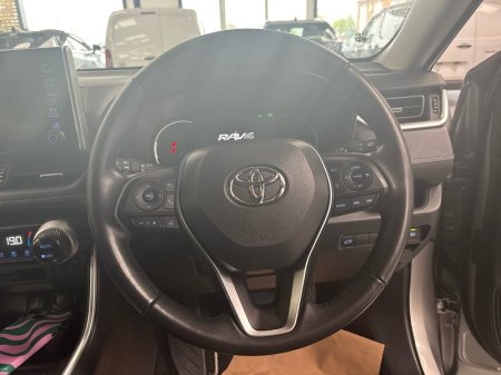 2022 Toyota RAV4 - photo 9