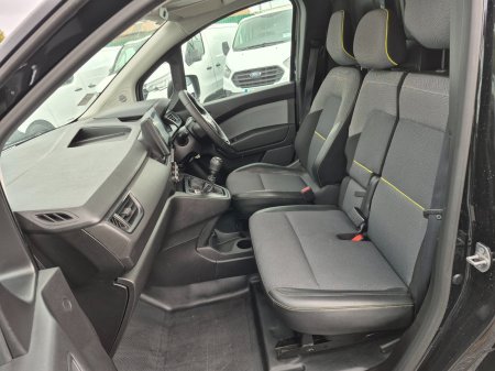 2023 Renault Kangoo - photo 9