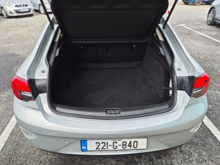 2022 Opel Insignia - photo 5