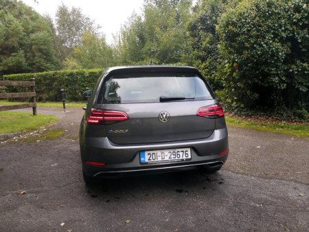 2020 Volkswagen Golf - photo 8