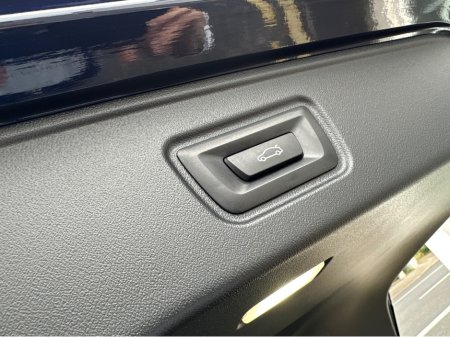 2025 BMW 5-Series - photo 36