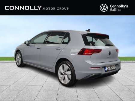 2026 Volkswagen Golf - photo 2