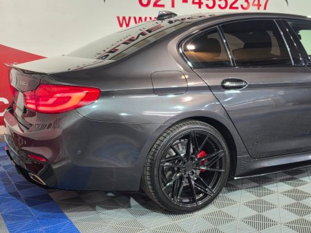 2017 BMW 5-Series - photo 9
