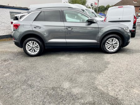 2023 Volkswagen T-Roc - photo 11