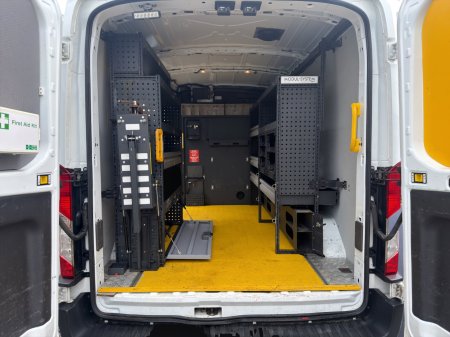 2020 Ford Transit - photo 16