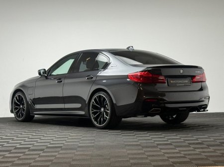 2018 BMW 5-Series - photo 5