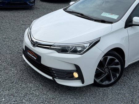2017 Toyota Corolla - photo 15