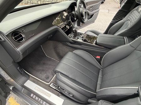 2025 Bentley Flying Spur - photo 14