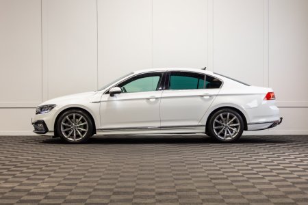 2020 Volkswagen Passat - photo 3