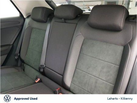2024 Volkswagen T-Roc - photo 25