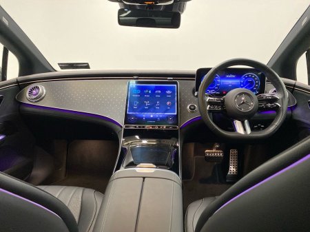2025 Mercedes-Benz EQE - photo 2
