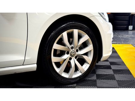 2017 Volkswagen Golf - photo 2