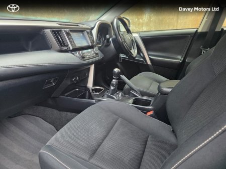 2016 Toyota RAV4 - photo 4