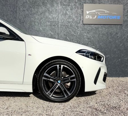 2022 BMW 1-Series - photo 7