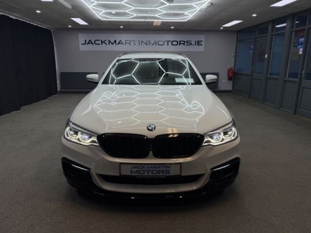 2017 BMW 5-Series - photo 2