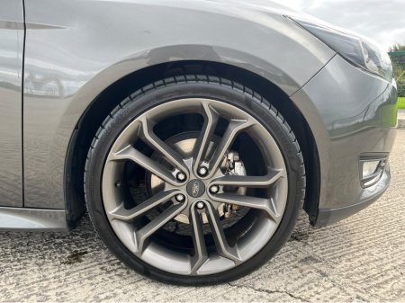2018 Ford Focus - photo 17