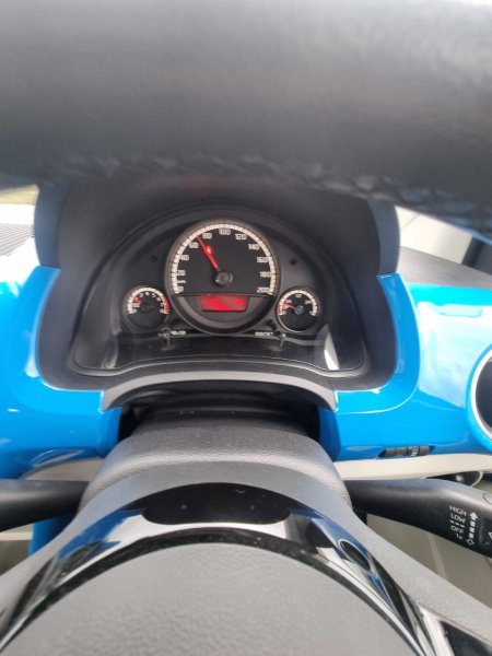 2015 Volkswagen up! - photo 23