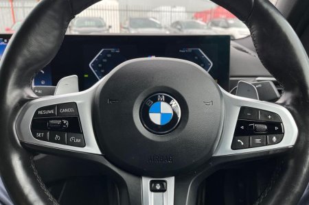 2024 BMW 3-Series - photo 12