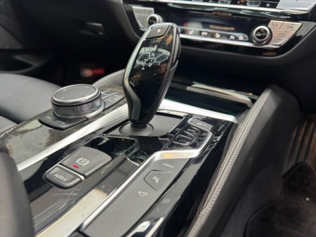 2018 BMW 5-Series - photo 12