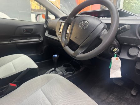 2019 Toyota Aqua - photo 10