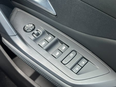 2026 Peugeot 308 - photo 16