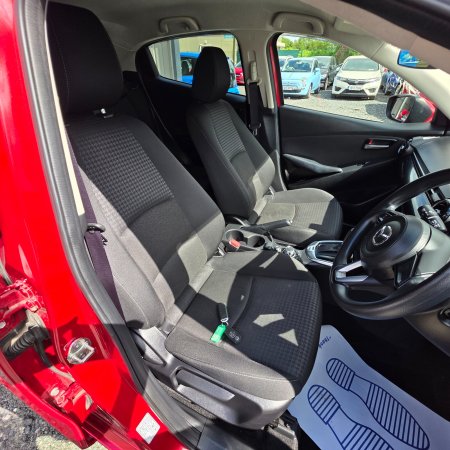 2016 Mazda Demio - photo 15