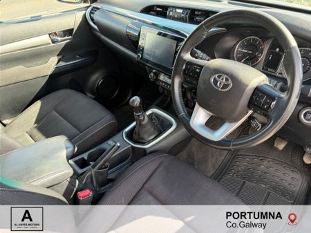 2022 Toyota Hilux - photo 2