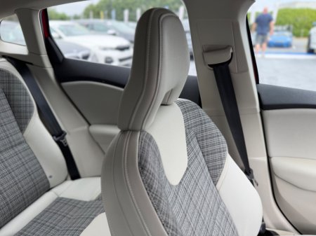 2018 Volvo V40 - photo 30