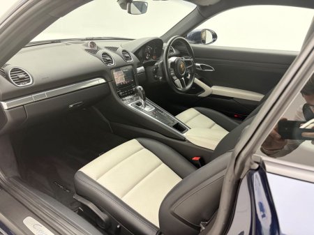 2022 Porsche Cayman - photo 17