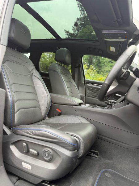 2024 Volkswagen Touareg - photo 25