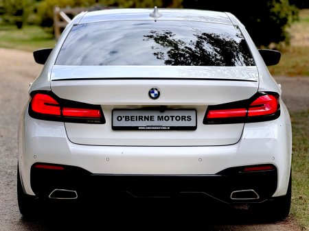 2022 BMW 5-Series - photo 8