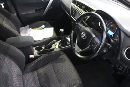 2015 Toyota Auris - photo 19