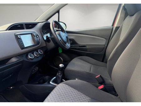 2015 Toyota Yaris - photo 14