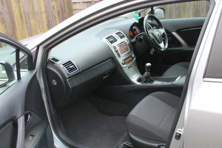 2014 Toyota Avensis - photo 10