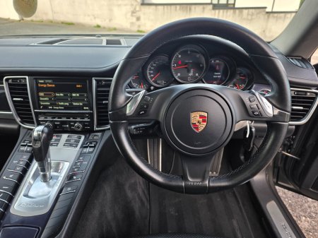 2016 Porsche Panamera - photo 18