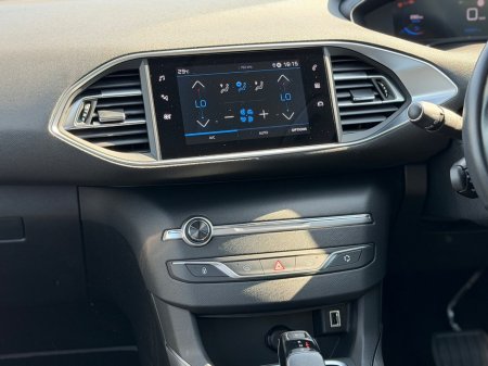 2021 Peugeot 308 - photo 21