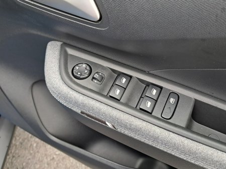 2027 Opel Frontera - photo 31