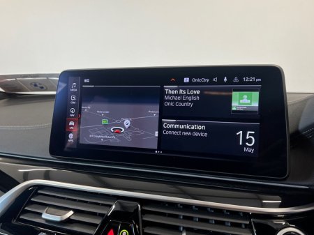 2022 BMW 5-Series - photo 8