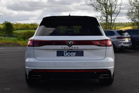 2024 Volkswagen Touareg - photo 6