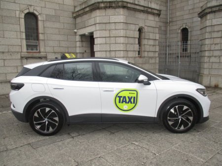 2026 Volkswagen ID.4 - photo 2