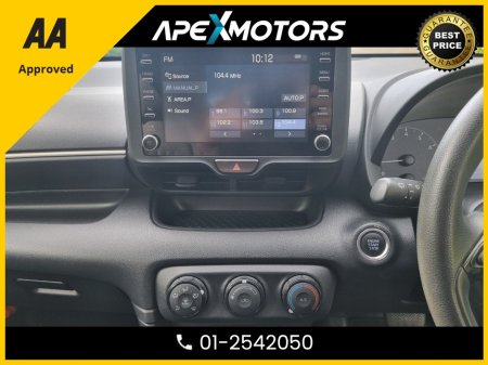 2021 Toyota Yaris - photo 17
