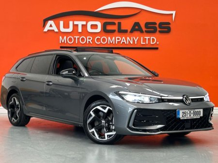 2025 Volkswagen Passat - photo 2