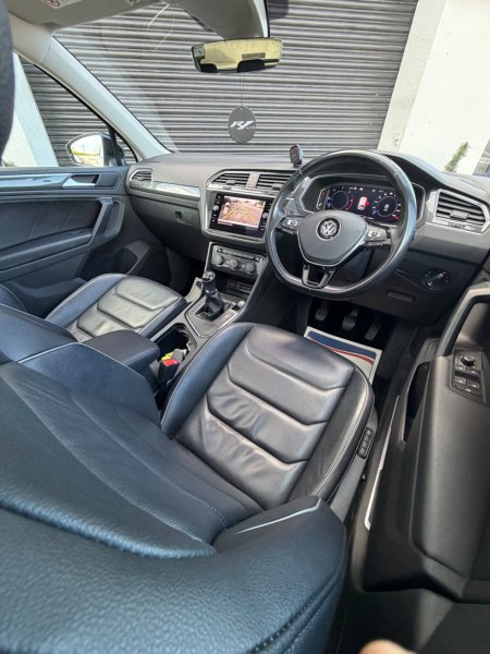 2020 Volkswagen Tiguan - photo 23