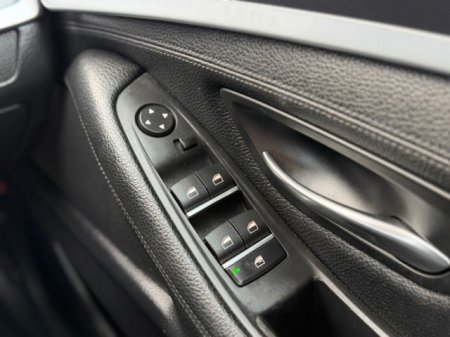 2016 BMW 5-Series - photo 23